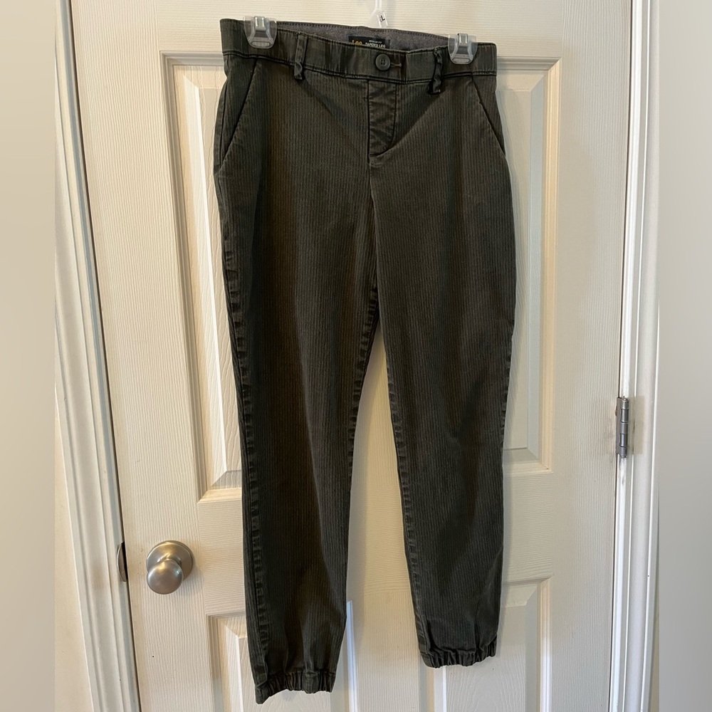 Lee Size 4 Regular Fit Tapered Leg Hunter Green Mid Rise Pants